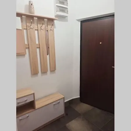 2 Apartment *