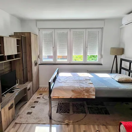 2 Apartamento *
